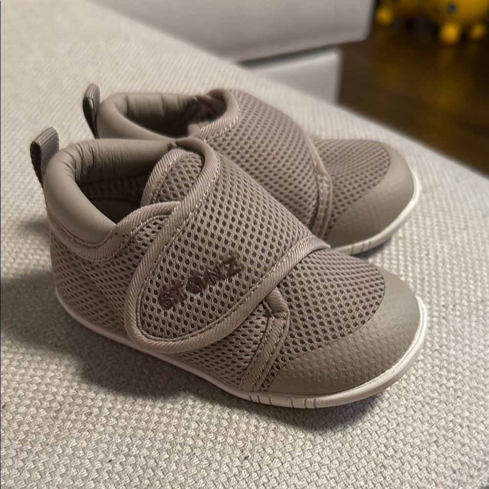 Stonz Gray Baby Walker Shoes with Velcro Strap